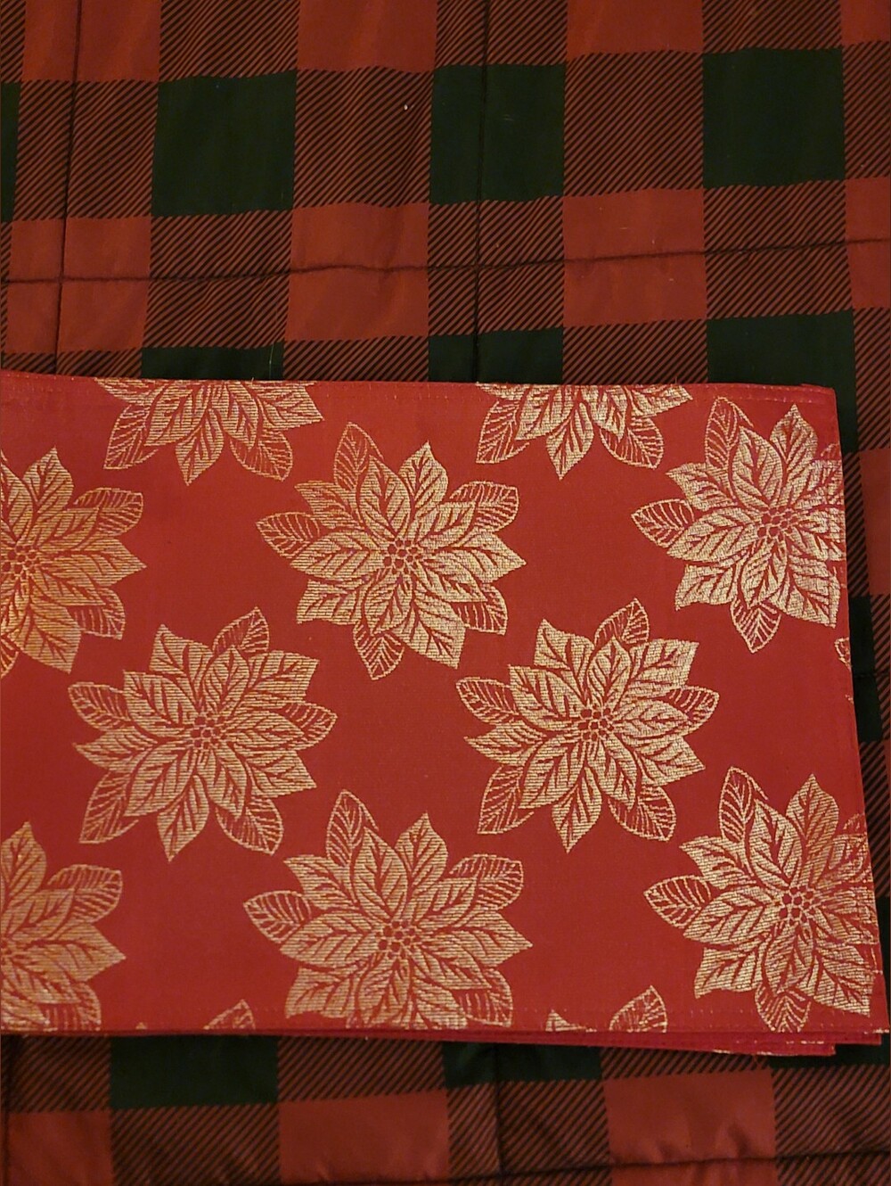 Red Floral Holiday Placemat - Elegant Table Accent